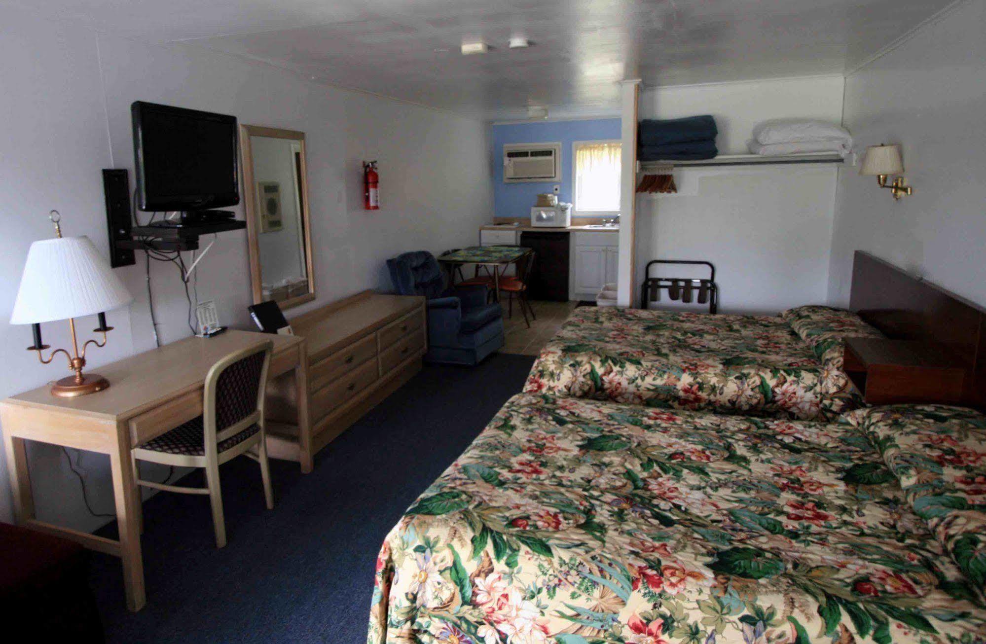Cabin City Motel Кеп-Мей Екстер'єр фото